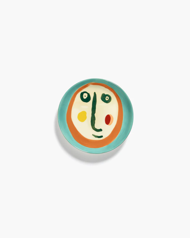 Assiette à dessert avec visage